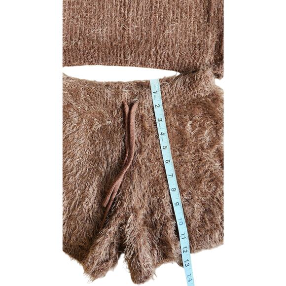 Bootaybag Aspen fuzzy brown set crop top shorts lounge sleep small EUC perfect - Picture 5 of 9
